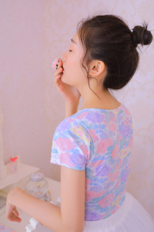 《《隔壁的女邻居BD